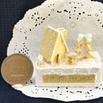 雪の中のミニチュアヘクセンハウス＊パステルブルー