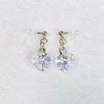 ホワイト【Swarovski ハートのノンホール樹脂ピアス】子供でも大人でも楽しめるスワロフスキーイヤリング