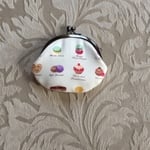 ケーキ柄のかわいいがま口財布