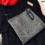 SIOCO シンプル  リネンウール 〈ヘリンボーン 〉×11号帆布 ショルダーバッグ【BRERA〜ブレラ  】ユニセックス マフ  サコッシュ   グレー 秋冬素材 斜めがけ 