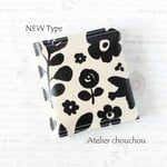 ブックカバー型☆携帯用ボックスティッシュケース　北欧風＊花×鳥(黒×生成)