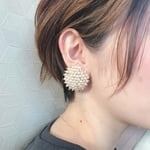 再入荷！送料無料！つぶつぶパール大ぶりピアス、チタンピアス