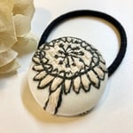 ミナペルホネン ஐ quartet くるみボタンのヘアゴム  プレゼントにも✦ฺ 