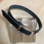 革のベルトブレスレット