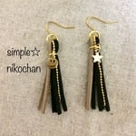 シンプルニコちゃんタッセルピアス／イヤリング
