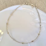 カレンシルバーのシンプル普段着ブレスレット