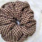 ｍ★cosmo  秋冬ふわふわ生地 ブラウン系千鳥格子シュシュ