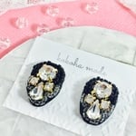 ✴︎Classical sparkle bijou✴︎刺繍✴︎ビジュー✴︎イヤリング✴︎ピアス✴︎お呼ばれ✴︎ウェディング✴︎秋✴︎冬✴︎クリスマス✴︎ブラック
