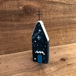 クリスマス仕様雪の屋根の教会Ⅰ