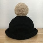 aaayanyan様オーダーページ もこもこポンポンのニット帽