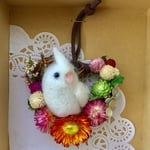 羊毛フェルトインコリース（オカメインコ）