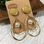 ゴールドチャーム×パールの大ぶりピアス・イヤリング♡(マスタード)
