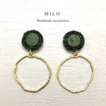 ☆1点もの☆ビーズ刺繍と変形ゴールドサークルのピアス/イヤリング
