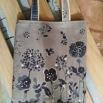 花柄のぺたんこトートバッグ