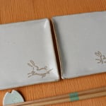 ＊角皿2枚組　うさぎ　E　グレーベージュ