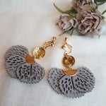 レースタッセルの耳飾り (イヤリング)K16GP 
