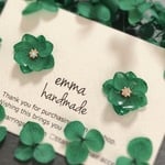 フォレストグリーンアナベルの華やかなピアス/イヤリング
