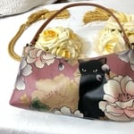 和柄黒猫と花 ラミネート ミニポーチ ピンク