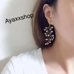 小さいお花小枝イヤリングゴールド