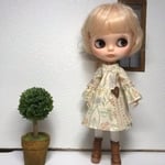 シンプルお花のワンピ ブライスサイズ