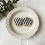 Shimashima  maru earrings/grey