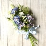 手作り布花とアーティフィシャルフラワーのスワッグ