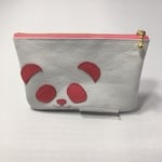 ちょうど良いサイズ🎶 本革パンダポーチ ピンク 両面パンダ