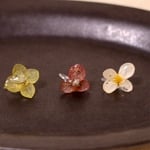 レディと小さなレディのお花のイヤリング