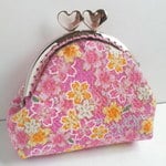 ハートのミニ がま口ポーチ   gamaguti pouch　accessory case  ちりめん　小物入れ　ピルケース　アクセサリーケース　コインケース