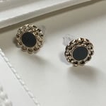  樹脂ピアス お花グレー