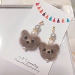 羊毛くまちゃんのイヤリング ピアス