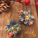 ふわふわお花ピアス  トロピカルスカイ