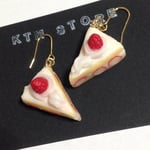 ショートケーキのピアス