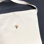 【両面つかえる！】刺繍 ハリキリガール！サコッシュ