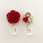 スワロフスキーの雫 赤薔薇 アシンメトリーピアス