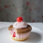 Rusyuryスクイーズ ぷにぷにチェリーのカップケーキ