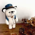 シロクマの ぶらっと旅　帽子　リュック