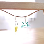 カエル君と雨傘のピアス（ノンホールピアス）