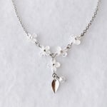 銀木犀のネックレス*綴花 ＊つまみ細工＊