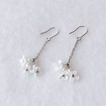 銀木犀のピアス*留花 ＊つまみ細工＊