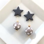 グレースター × 水玉グレーボール × 揺れる大ぶりピアス