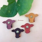 ◇牛好きのための◇コードホルダー ネックレスの絡まり防止  ジャージー牛 コードリール 【本革】革小物 レディース メンズ 雑貨 真鍮 プレゼント