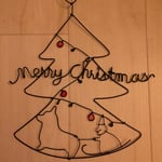 愛犬とクリスマスツリー
