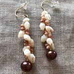ニイハウシェルとブラックパールのツイストピアス
