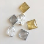4個　20㎜　樹脂製しかくゴールド・シルバー　クリアカボション