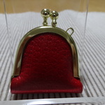 小さな皮革のジュエリーケース　レッド型押し