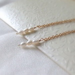 Fresh water pearls...淡水パールラインピアス