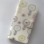北欧フラワーの手帳型スマホケース　【ほぼ全機種対応♪】
