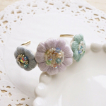 花刺繍のバングル
