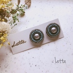 ビーズ刺繍のピアス【まる】